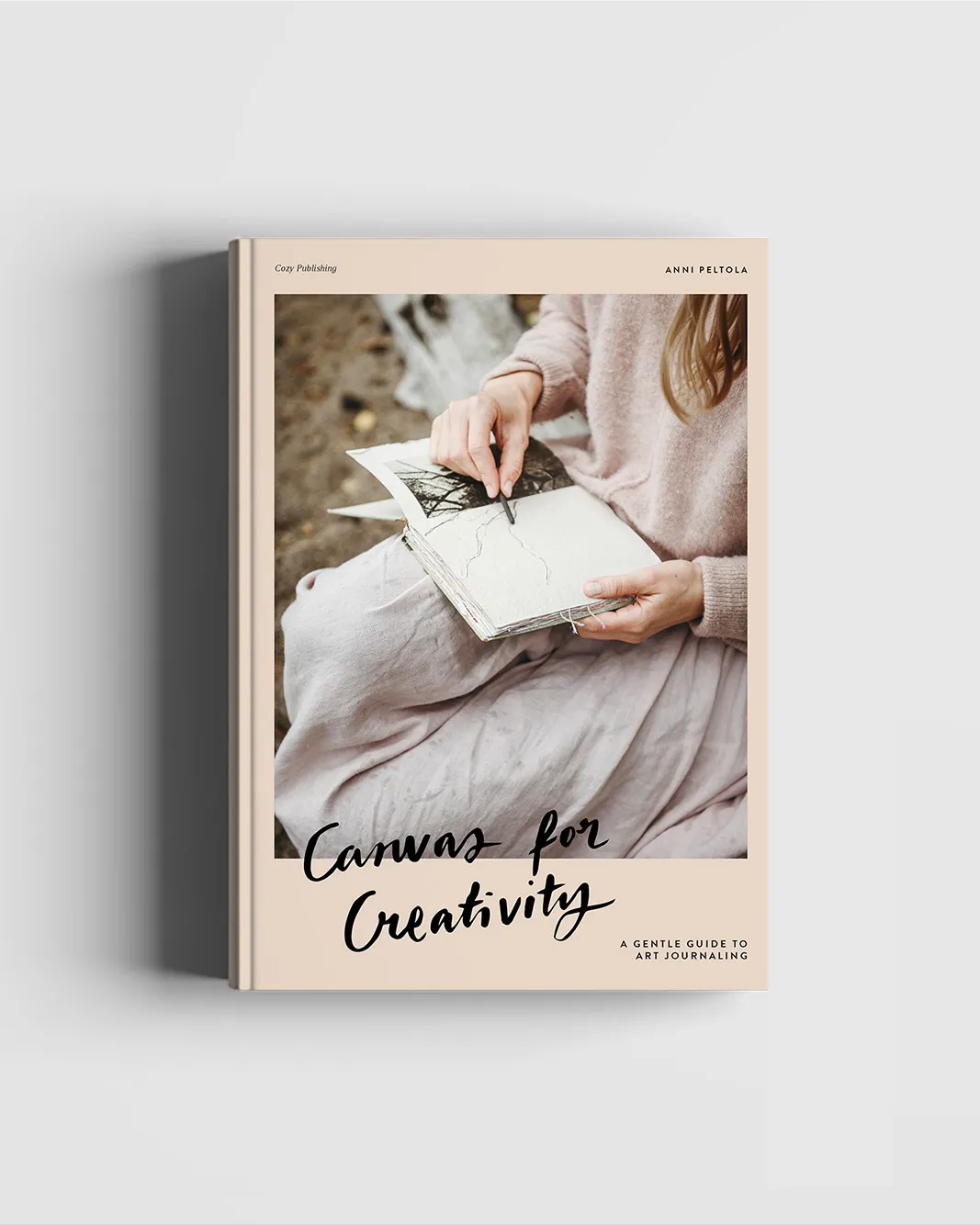 Carte “Canvas for Creativity” – ghid de art journaling